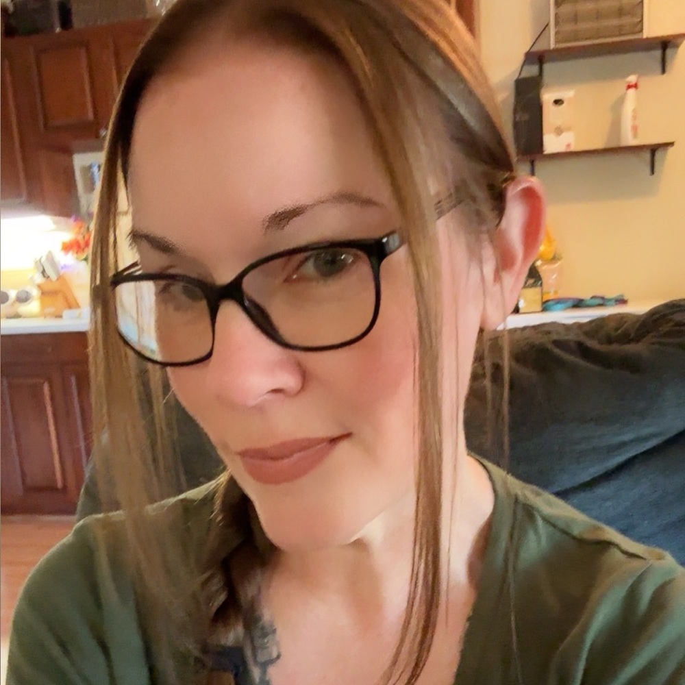 Meet your Posher, Colleen